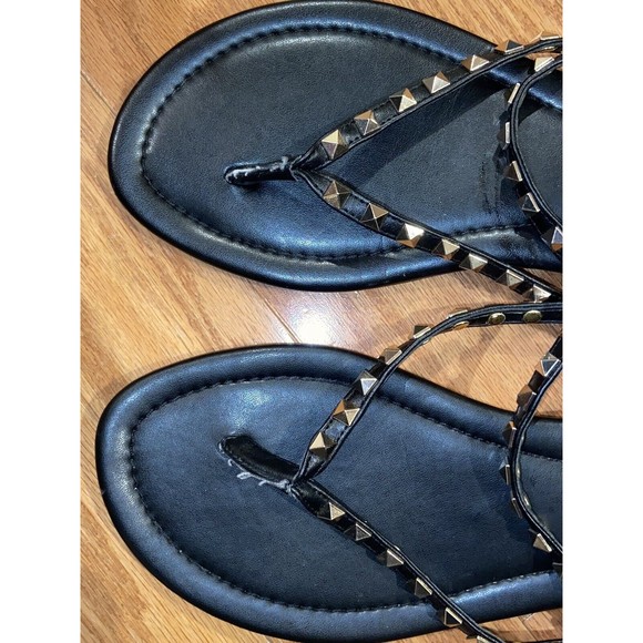 Marc Fisher Black Gladiator Gold Stud Sandals Women's Size 11 - Picture 5 of 12